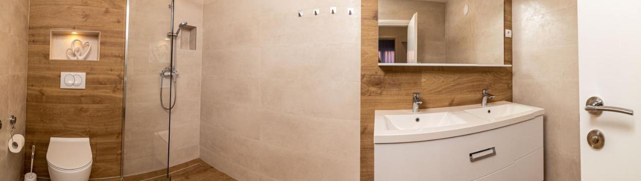 Apartmani Orion - Kasiopeja Vinkovci Luaran gambar